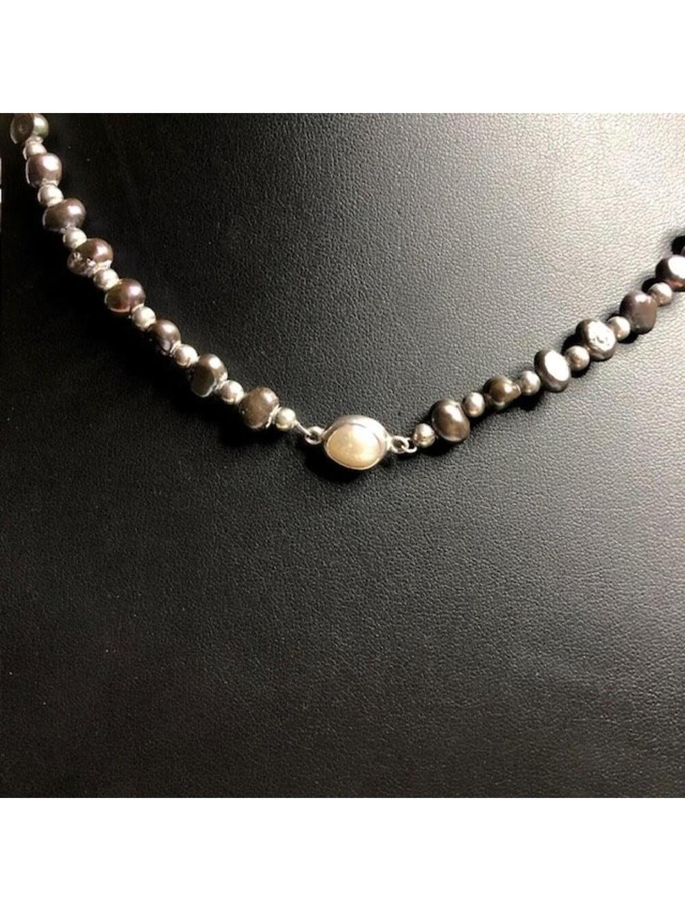 B1288 Black Freshwater Pearl Beaded Necklace 925 Sterling Silver 18"
